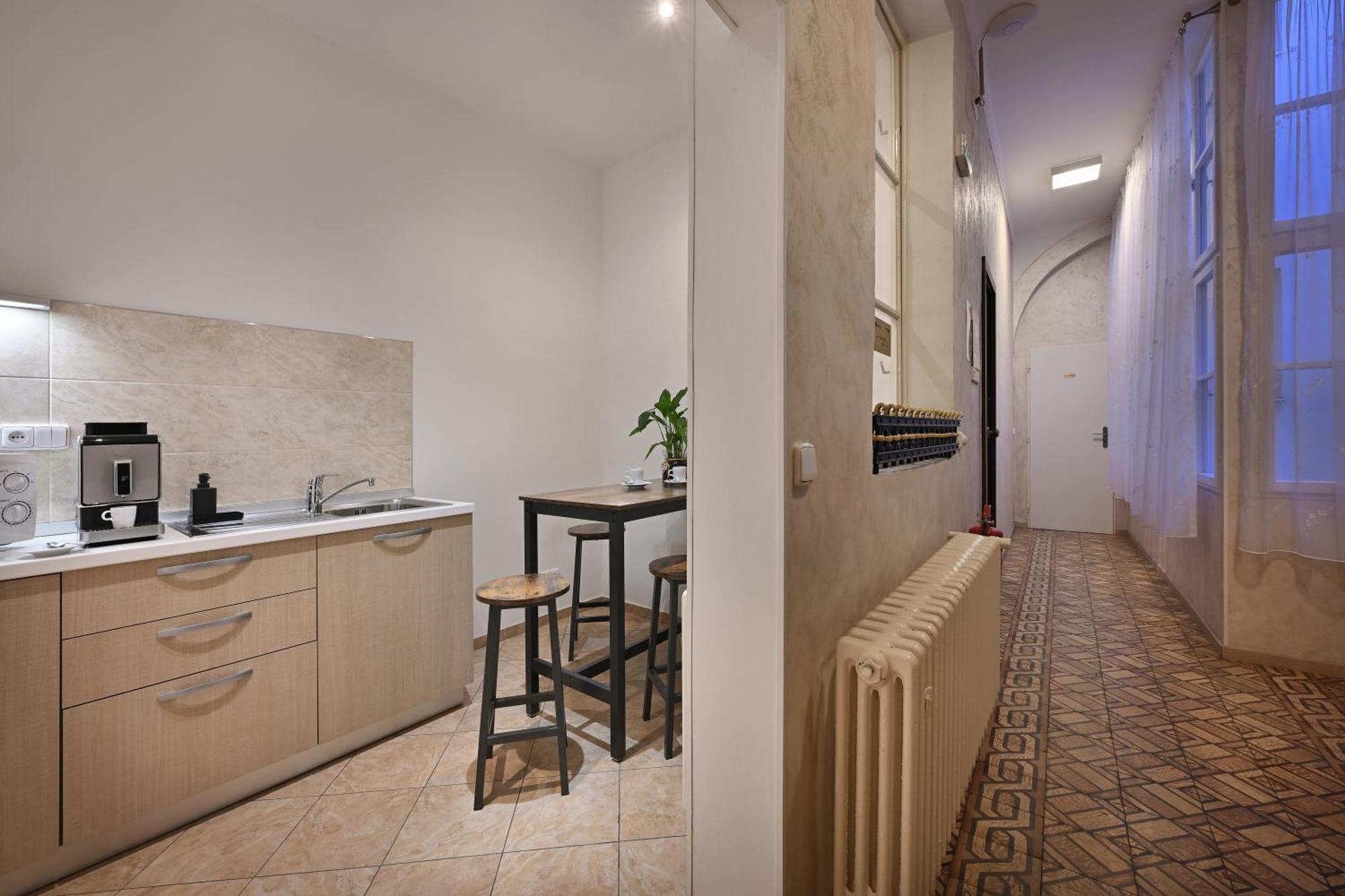 Aparthotel Boutique Residence By Little King