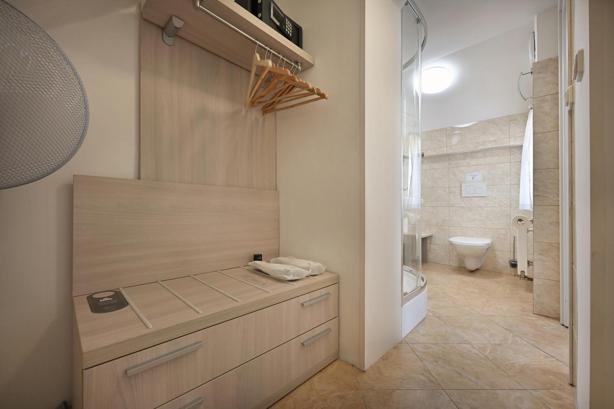Boutique Residence By Little King
